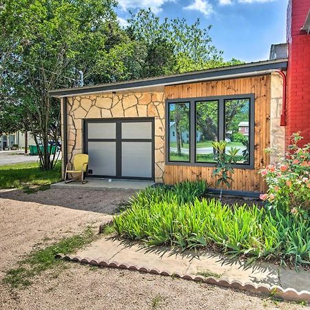 Retro Updated Blanco Abode - Steps To Main Street! Exterior photo