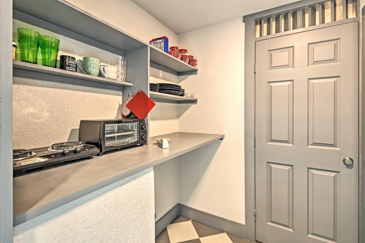 Retro Updated Blanco Abode - Steps To Main Street! Exterior photo
